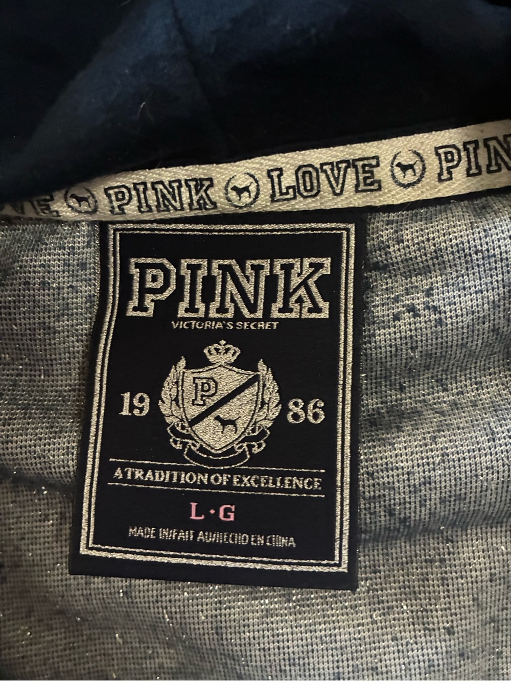 💘VTG PINK Victoria's Secret Navy Metallic Sparkle Flip Sequin Heart Arrow💘 - Picture 8 of 16